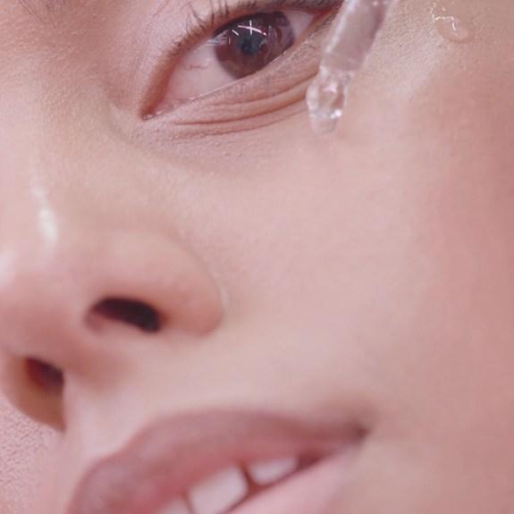 Deskop Holding Drops 1